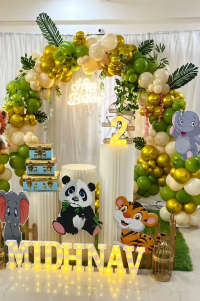 Lighted Jungle Arch