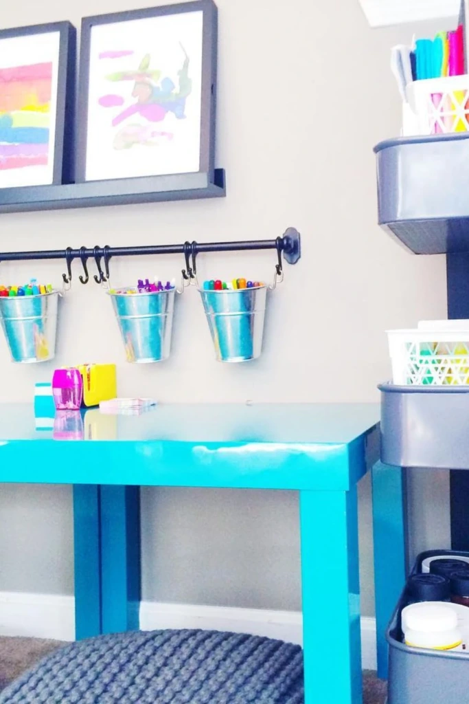 Hanging Pail Bar