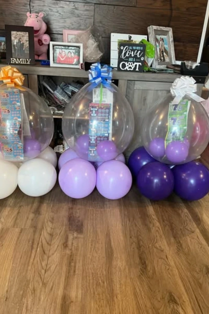 19. Balloon Prize Display