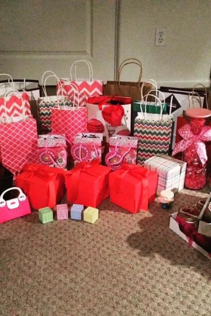 21. Prize Bag Display