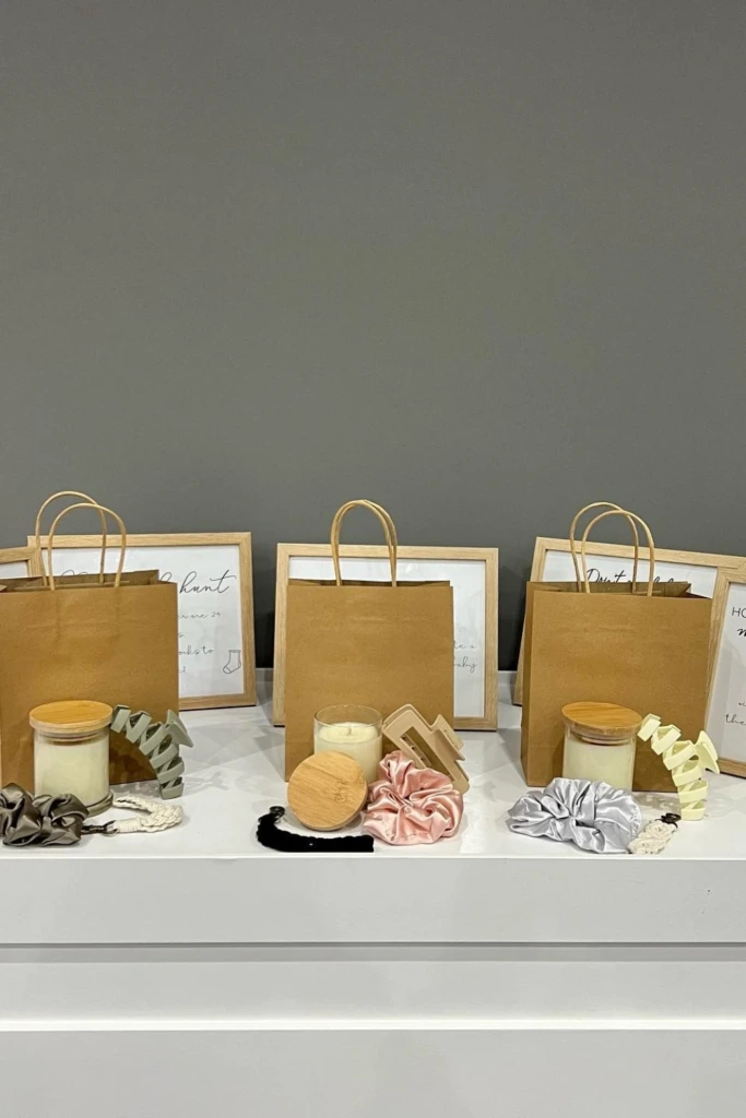 23. Neutral Prize Bags
