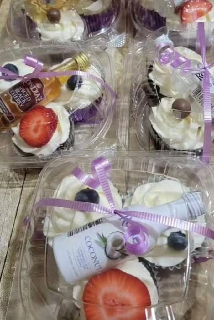 28. Cupcake and Mini Treat Boxes