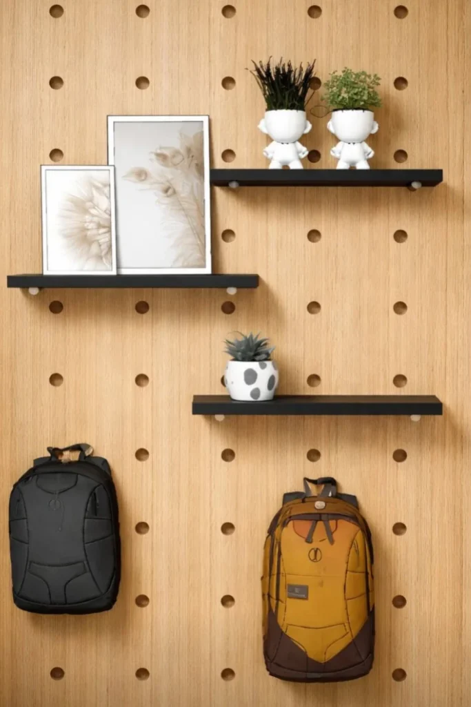 Floating Peg Display