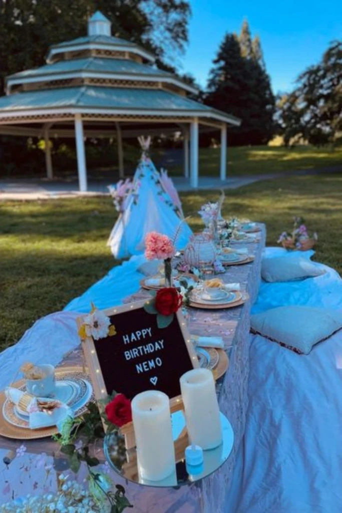 11. Elegant Spread