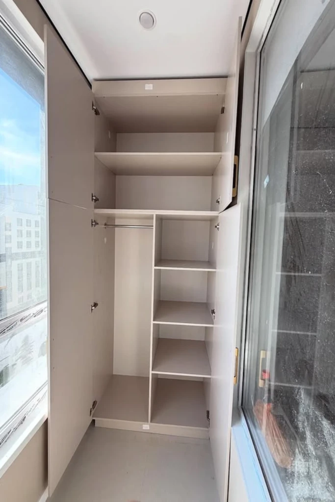 Slim Vertical Closet