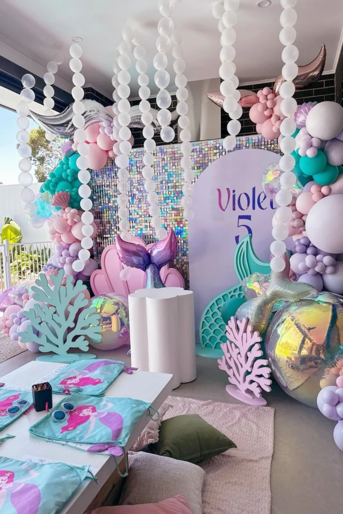Mermaid Lounge