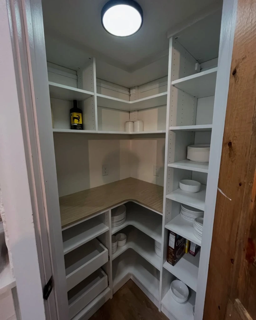 23. Compact Corner Efficiency