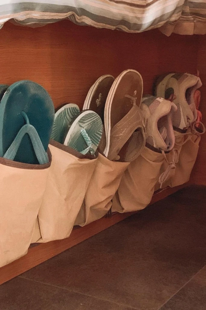 Shoe Pocket Strip