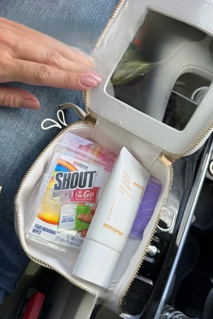 Essentials Pouch