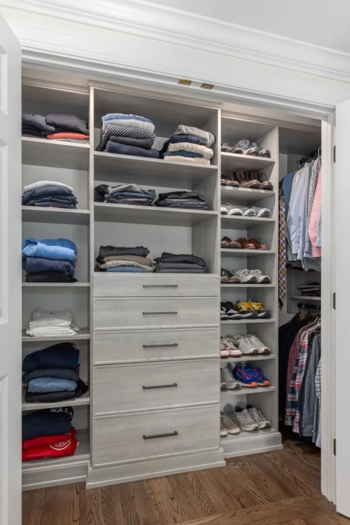 Closet Columns