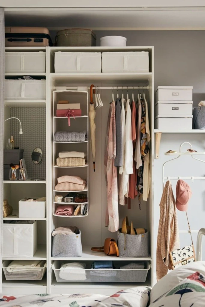 Mini Closet