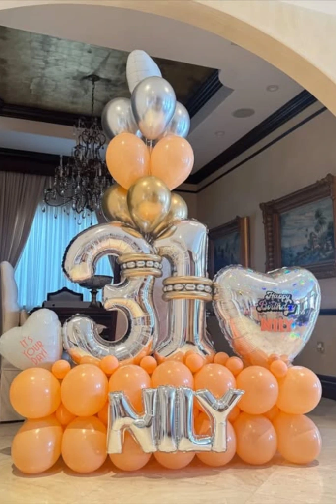 Balloon Name Display