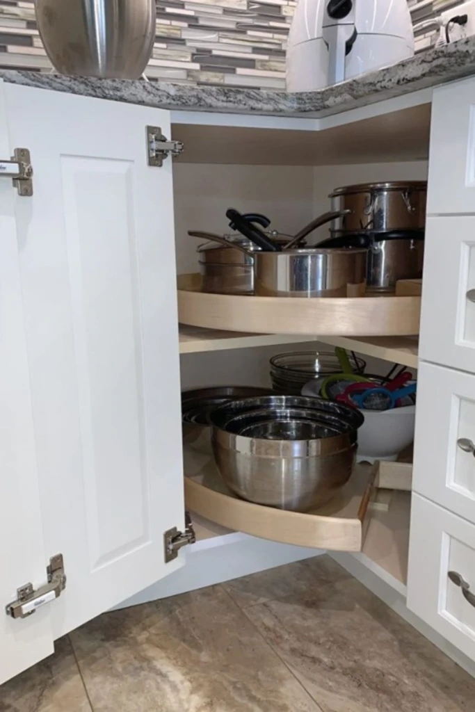 Rotating Shelves