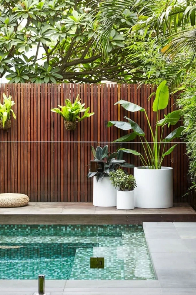Tropical Wall Greens