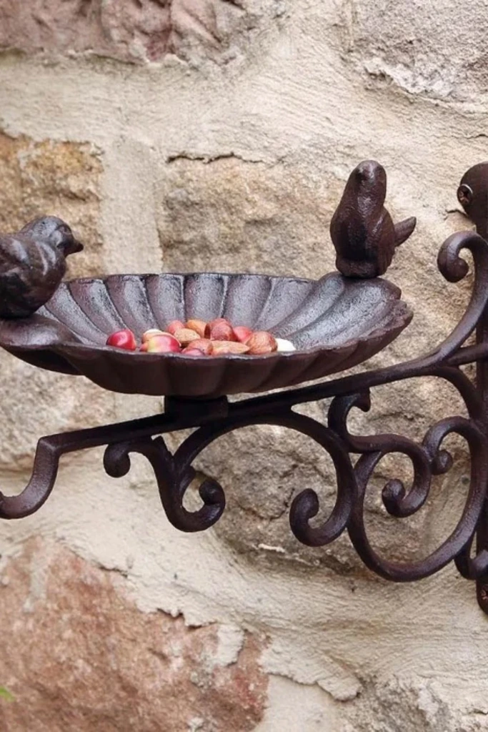 Wall-Mount Vintage