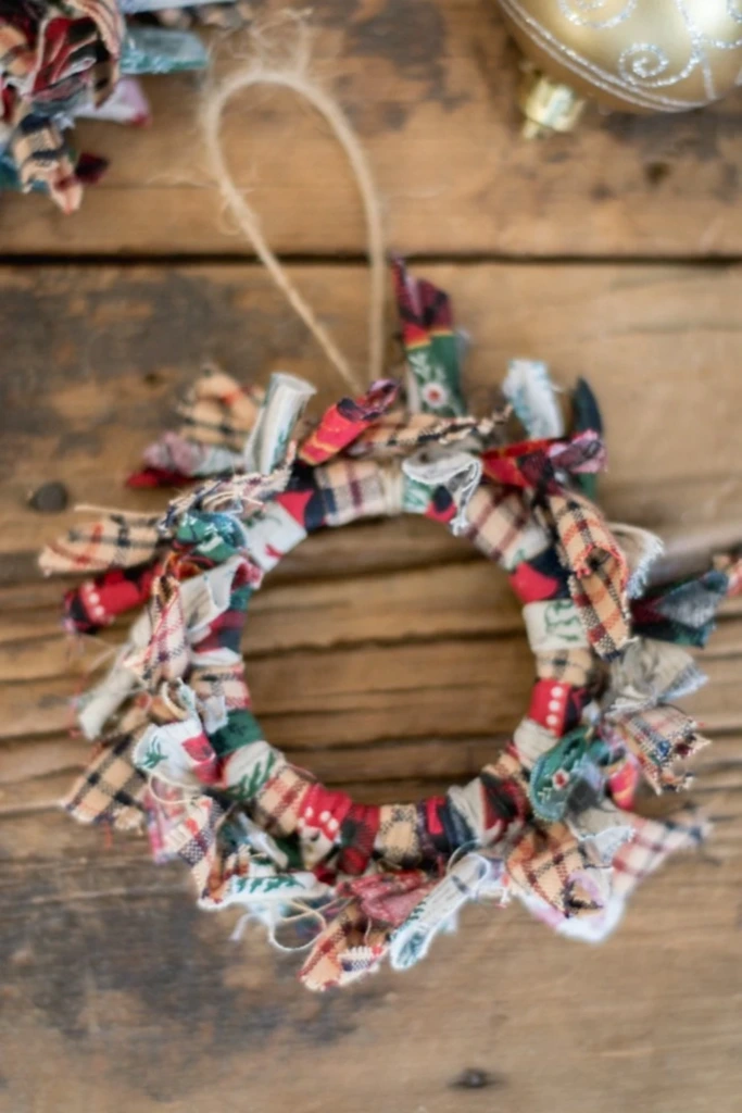 Plaid Fabric Scrap Wreath Ornament