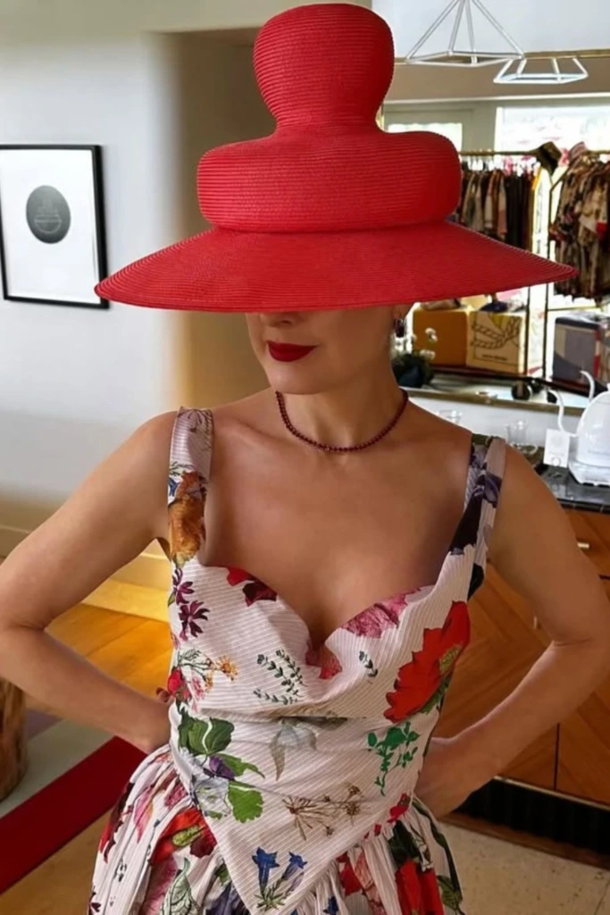 Sculptural Red