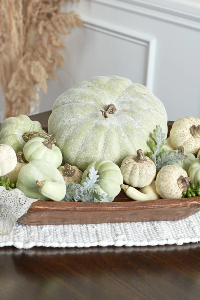 Arrange Neutral Pumpkins in a Tray