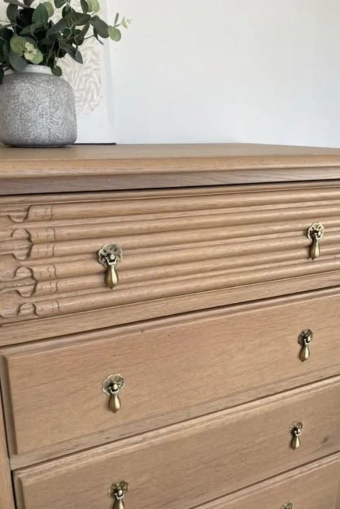 Carved Detail Highlight