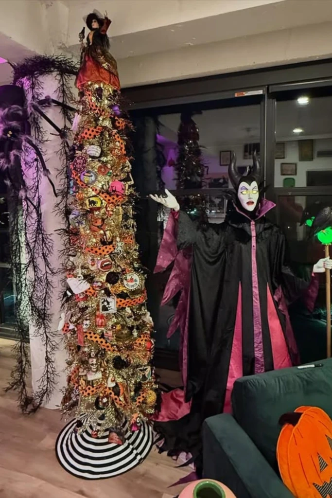 Halloween Tree Display