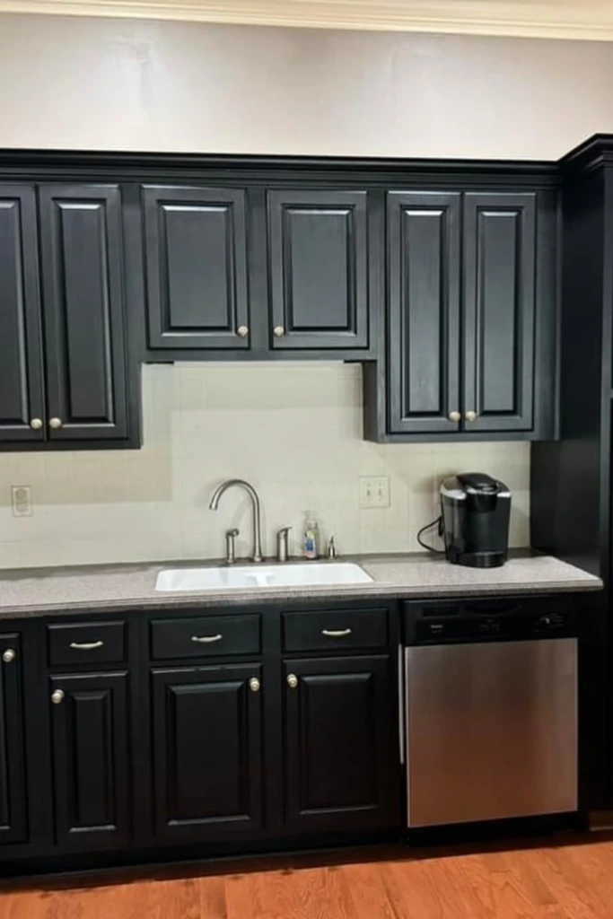 Why Your Kitchen Feels Stuck (And It’s Not Just the Cabinets)