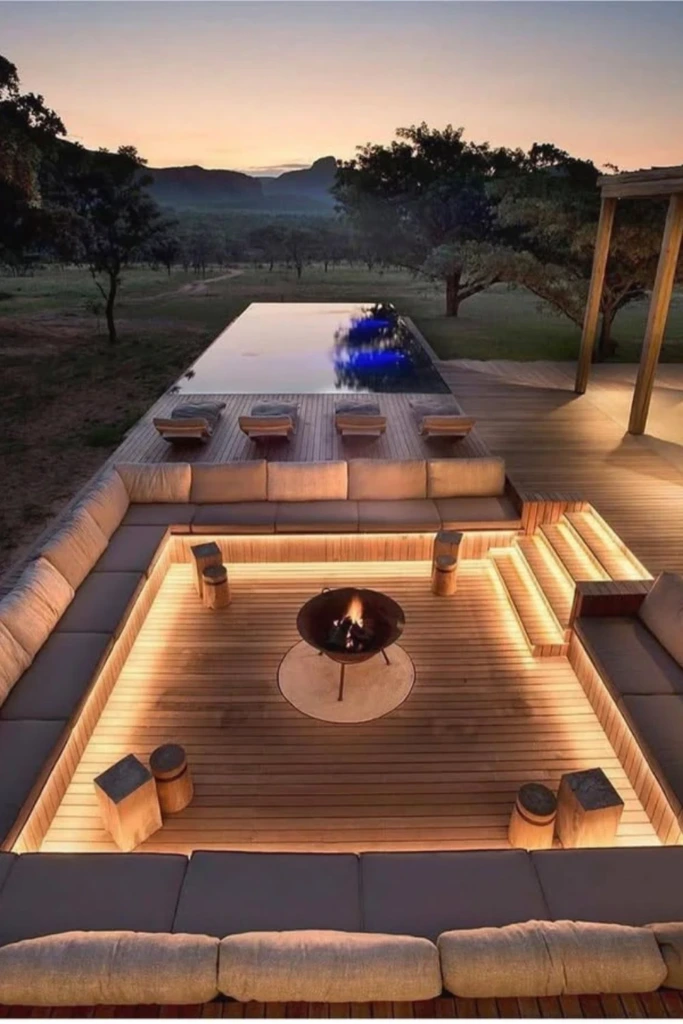 Sunken Firepit Lounge