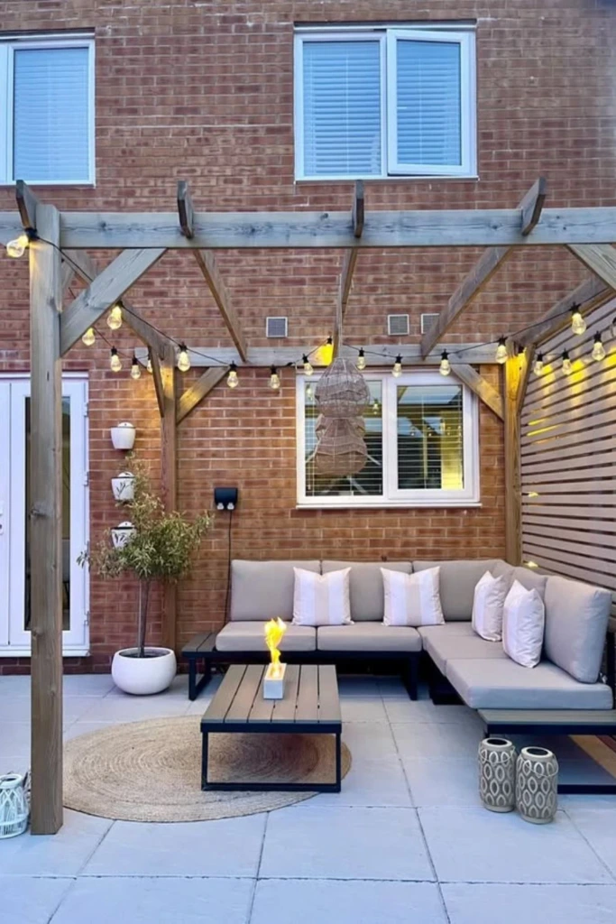 Modern Neutral Pergola