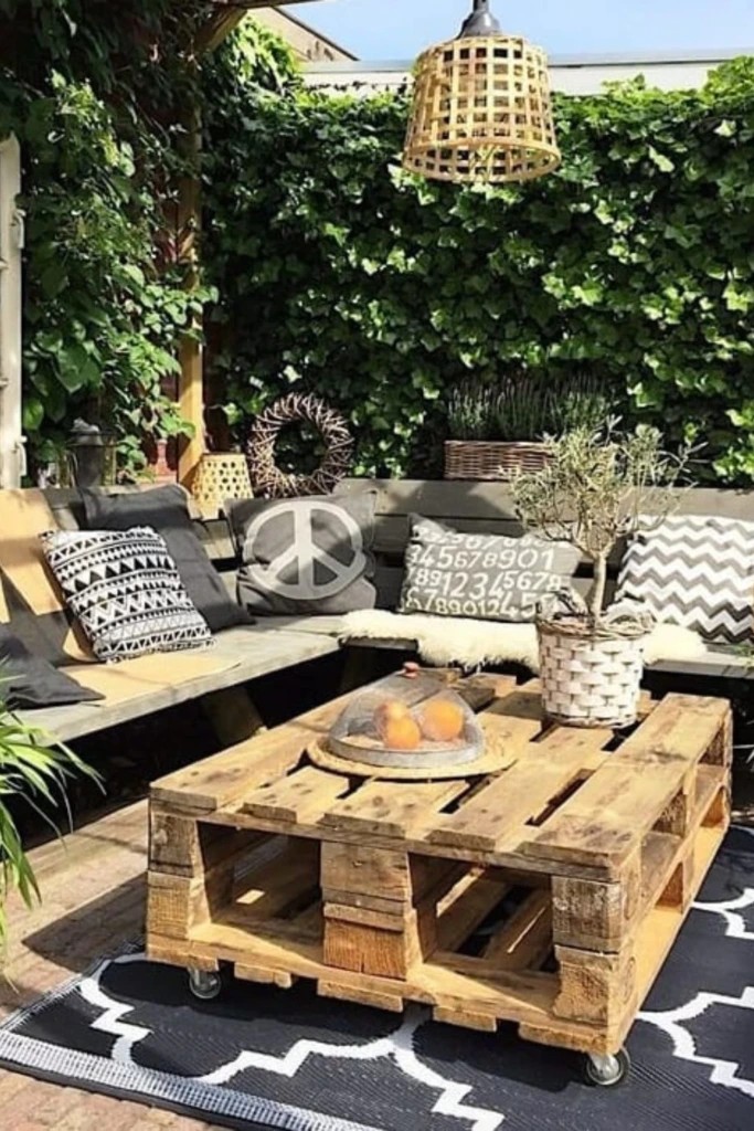 Pallet Boho Lounge