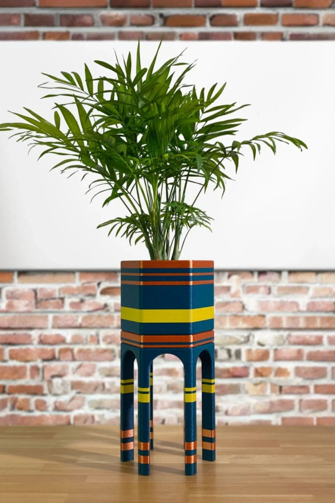 Striped Standout