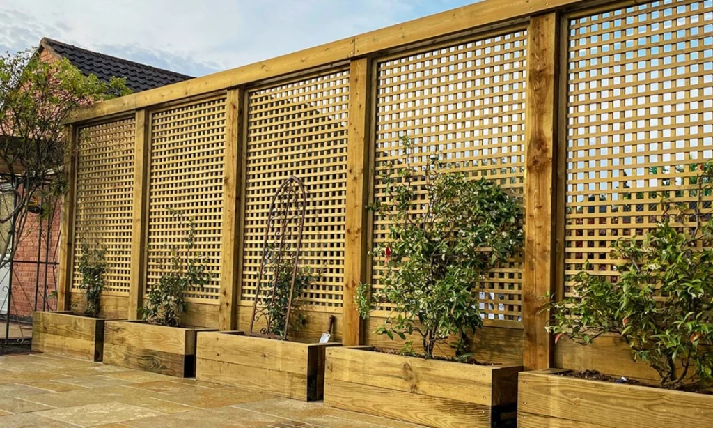 Benefits of a DIY Privacy Fence