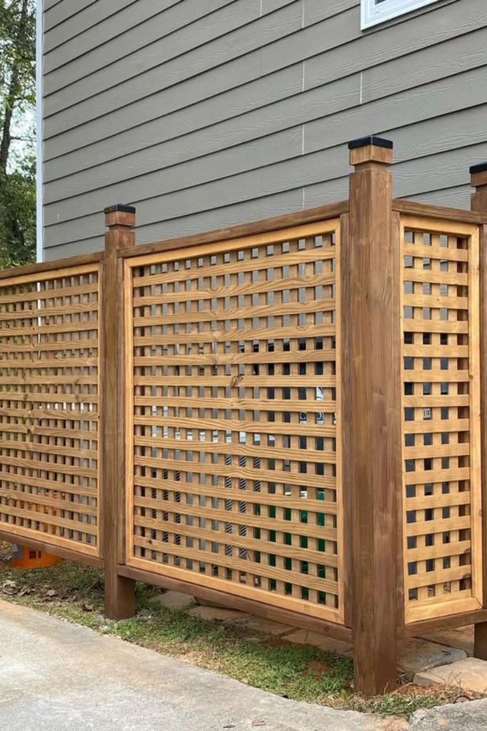 Lattice Privacy Screen