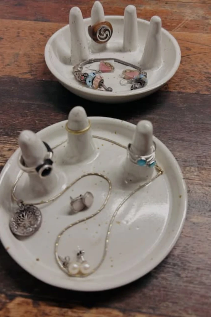 Finger Dish Holder