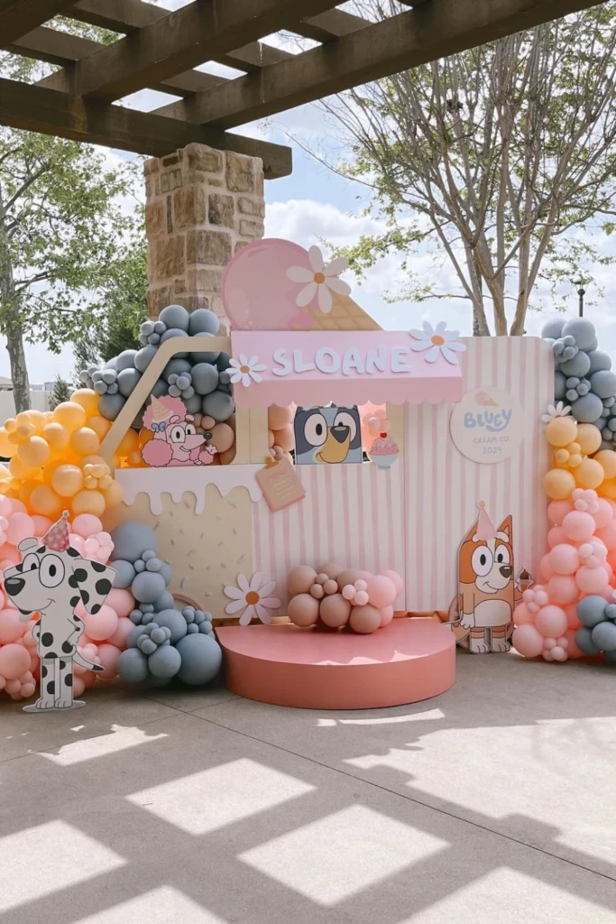 Balloon Ice Cream Booth