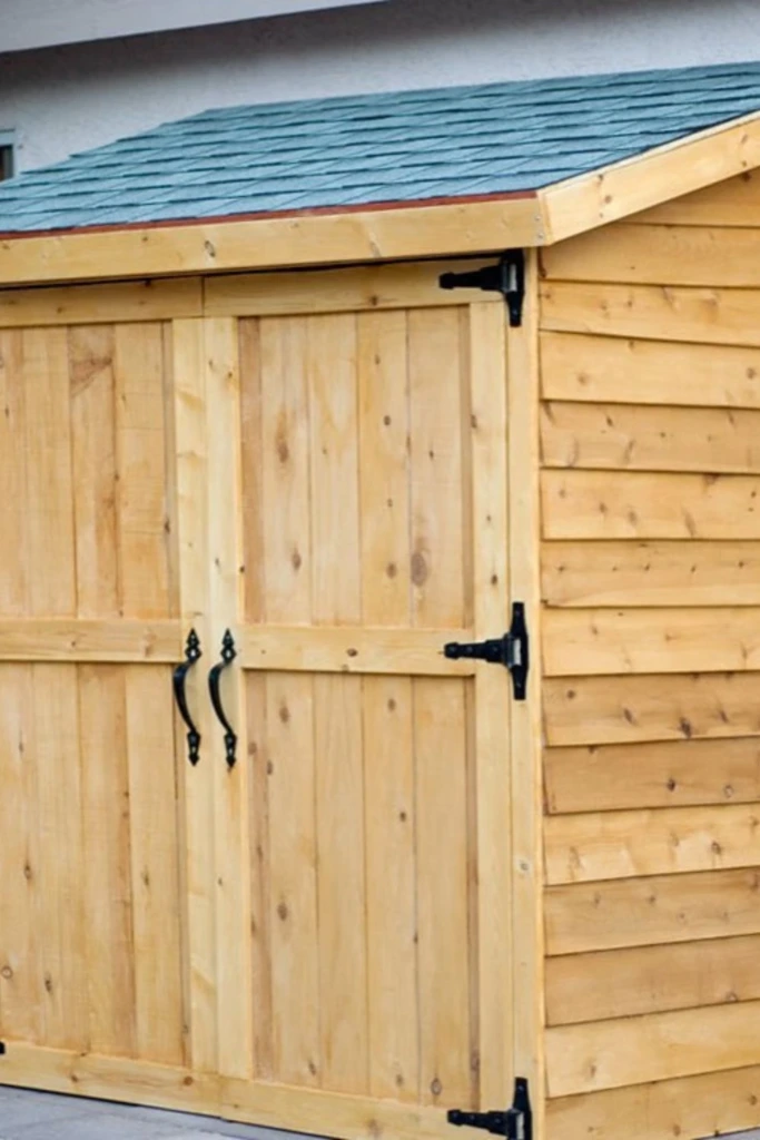 Dual Door Cedar