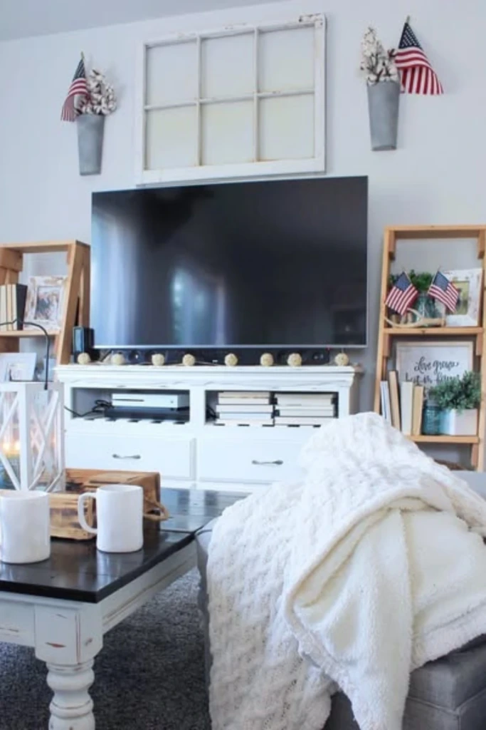 Bright Coastal Farmhouse Setup