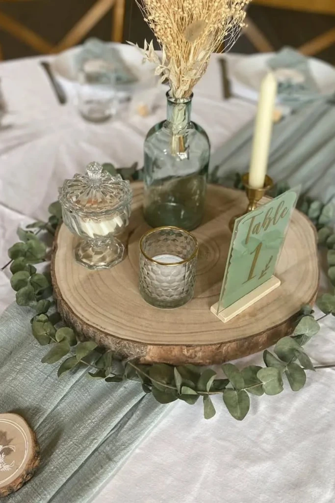 Layer Natural Elements on Wood Slices
