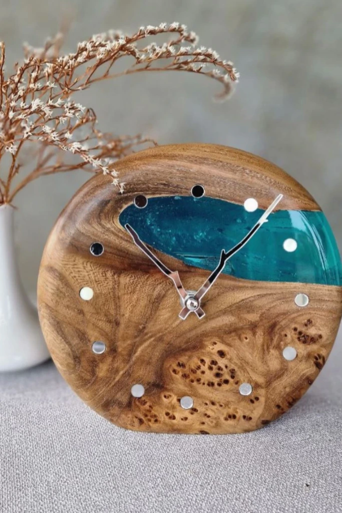 Resin Accent Clock