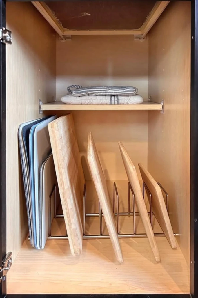 Cutting Board Rack