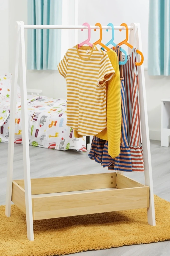 Minimal A-Frame Clothing Rack
