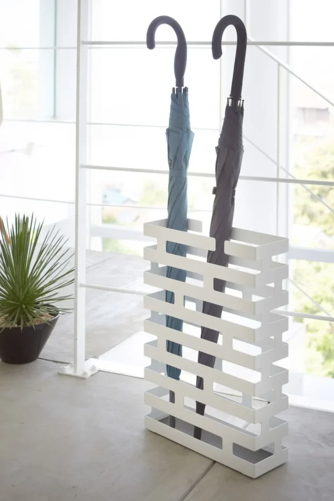 Sleek Umbrella Slot