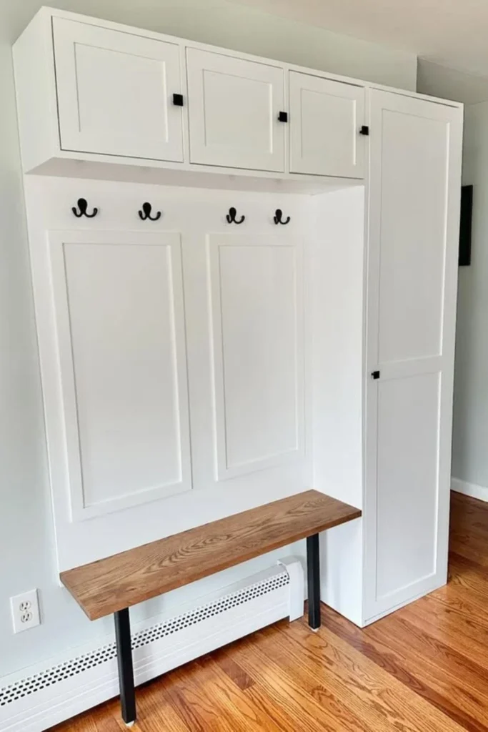 Minimal Built-In Wall