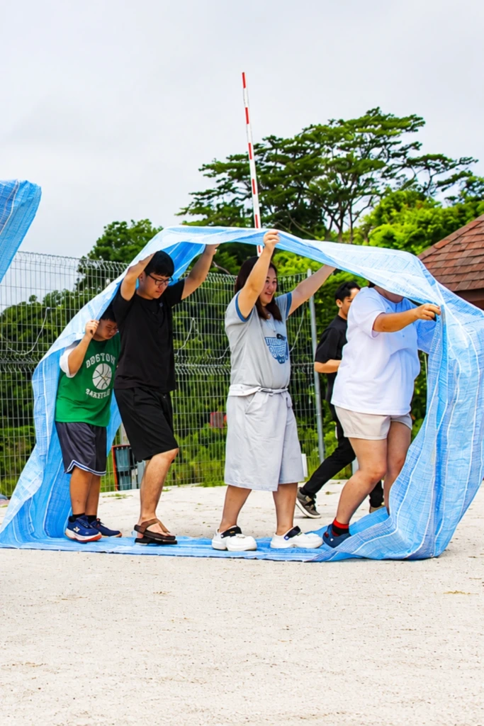 Team Blanket Race