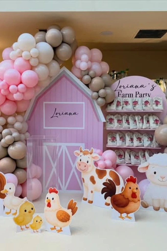 Favor Display Corner