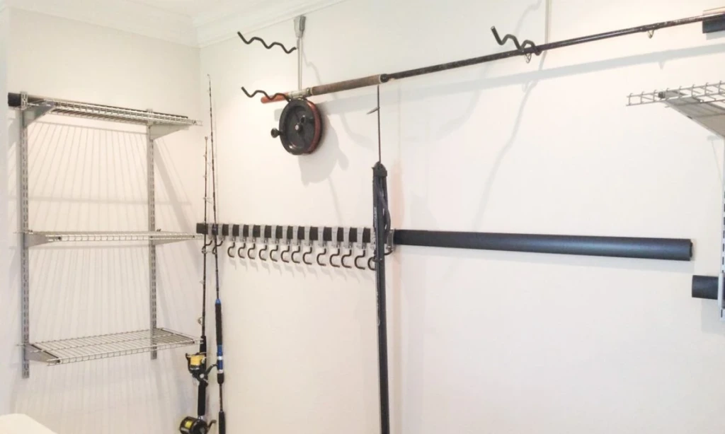 Ceiling & Overhead Storage