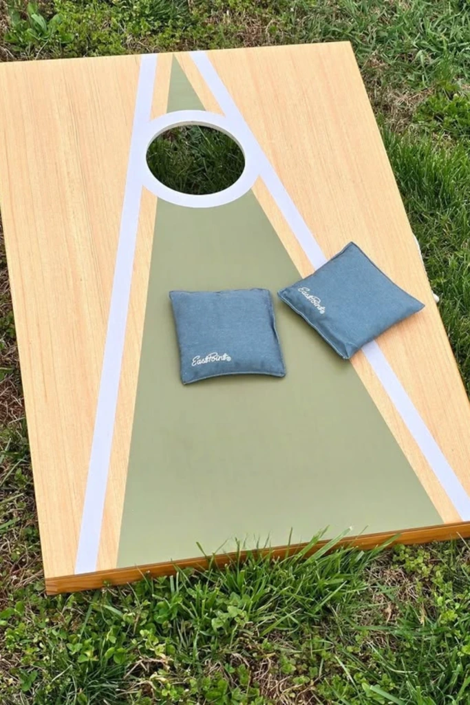 Classic Cornhole Toss