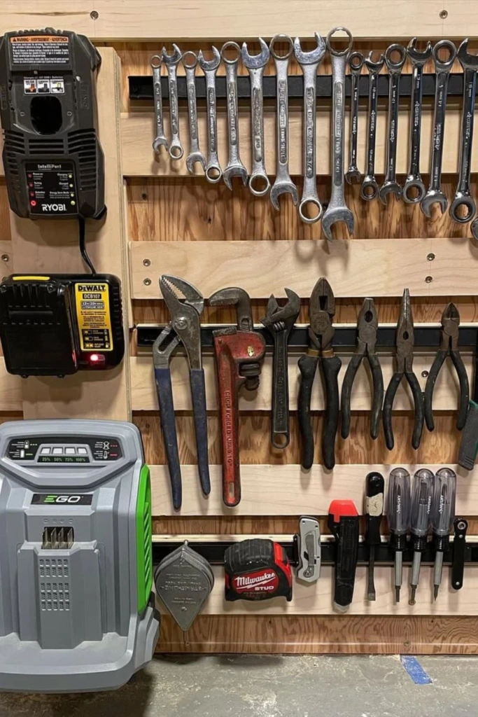 Slat Wall Rail