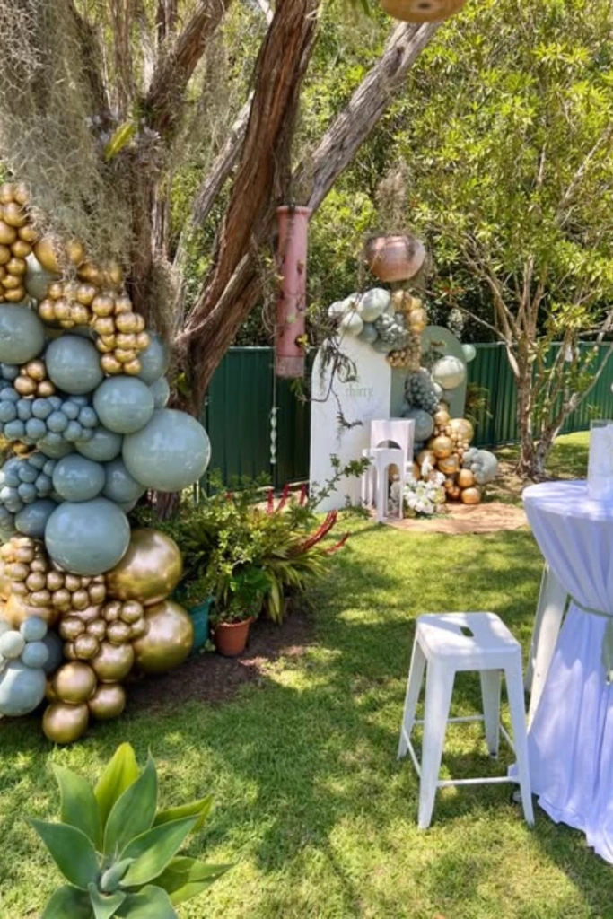Organic Balloon Corner