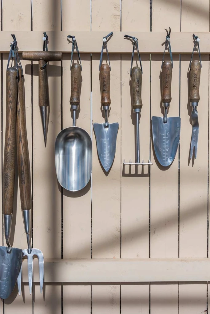 Fence Hanging Bar