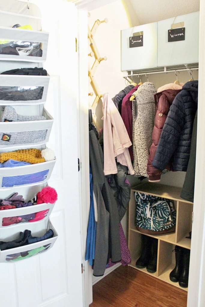 Compact Entry Organizer