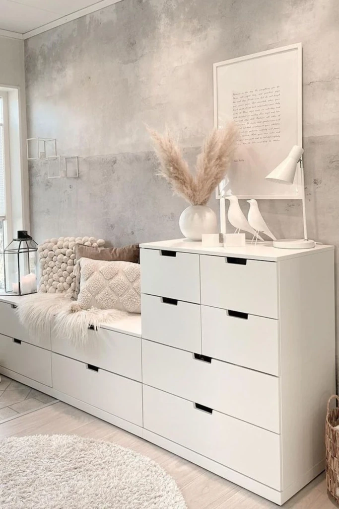 Drawer Wall